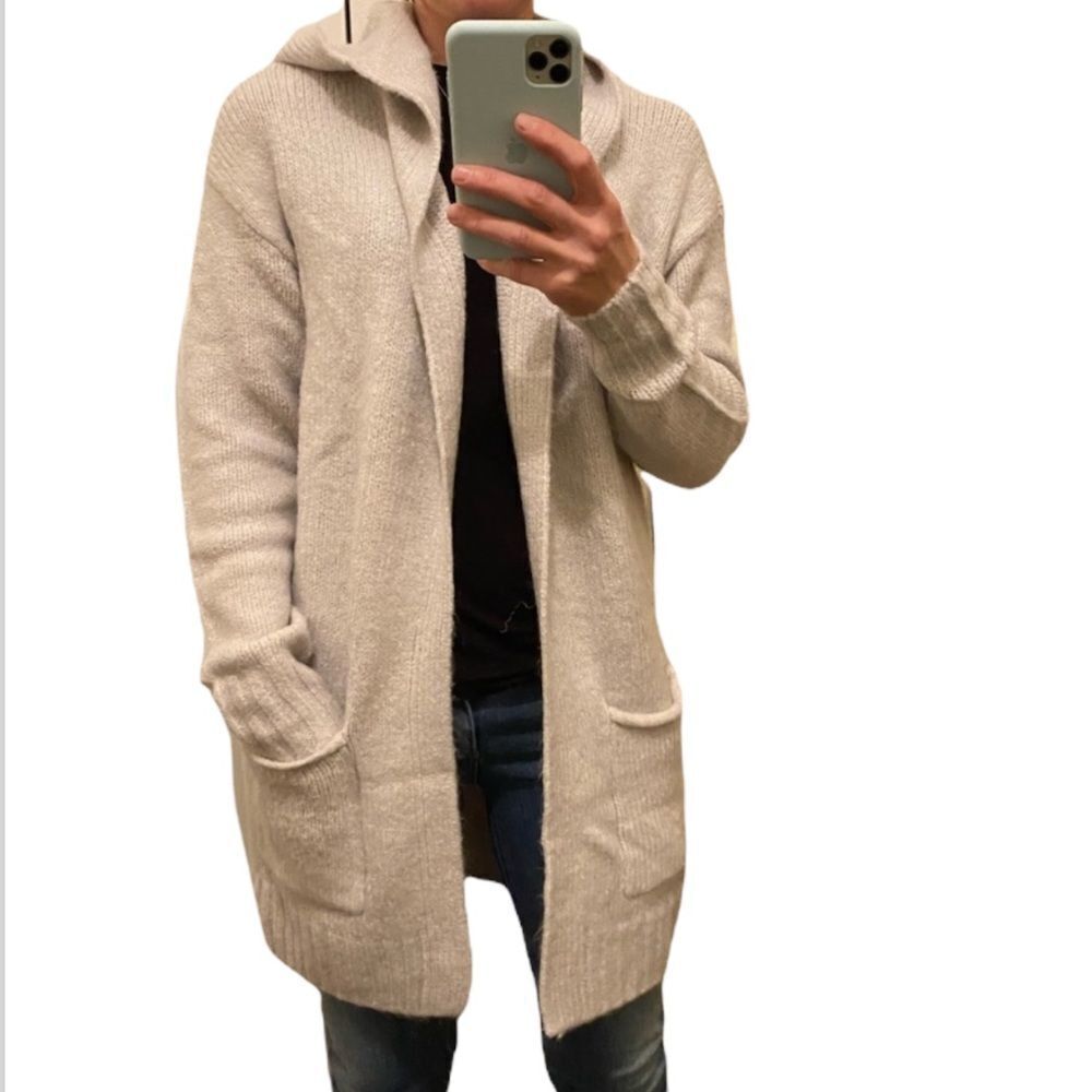 GAP long cardigan with hoodie. Super soft and cozy . Size Xs.